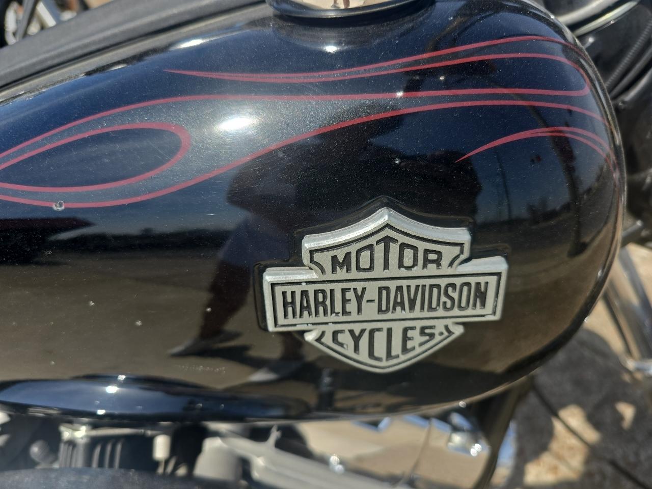 Harley-Davidson FXCW  2008