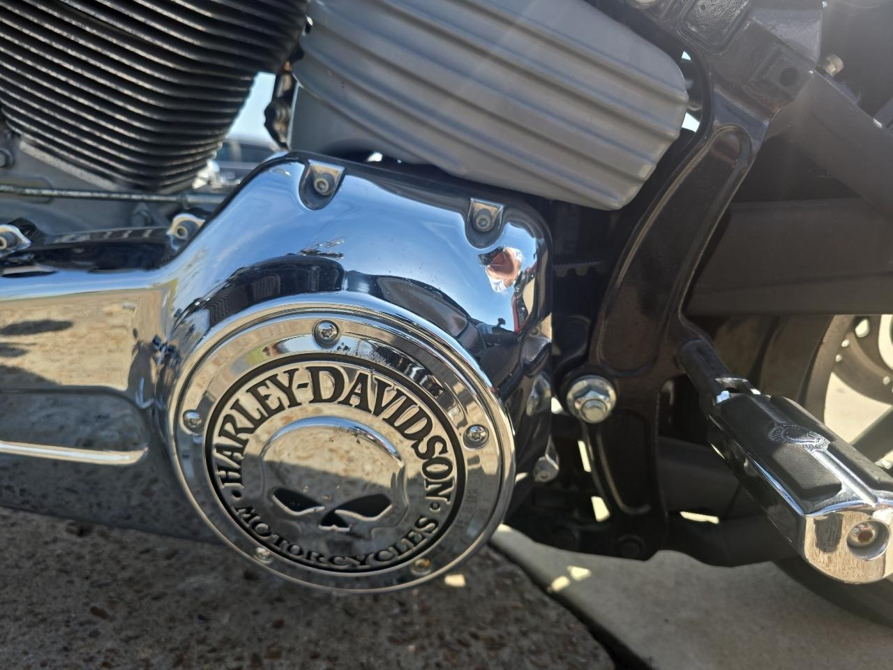 Harley-Davidson FXCW  2008