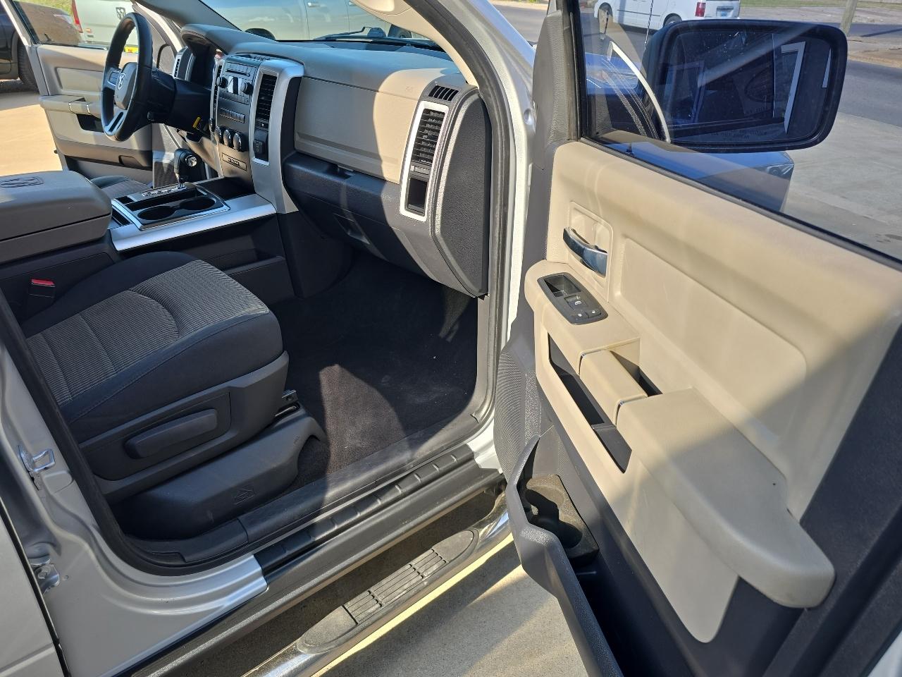 Dodge 1500 Sport Quad Cab 4WD 2010