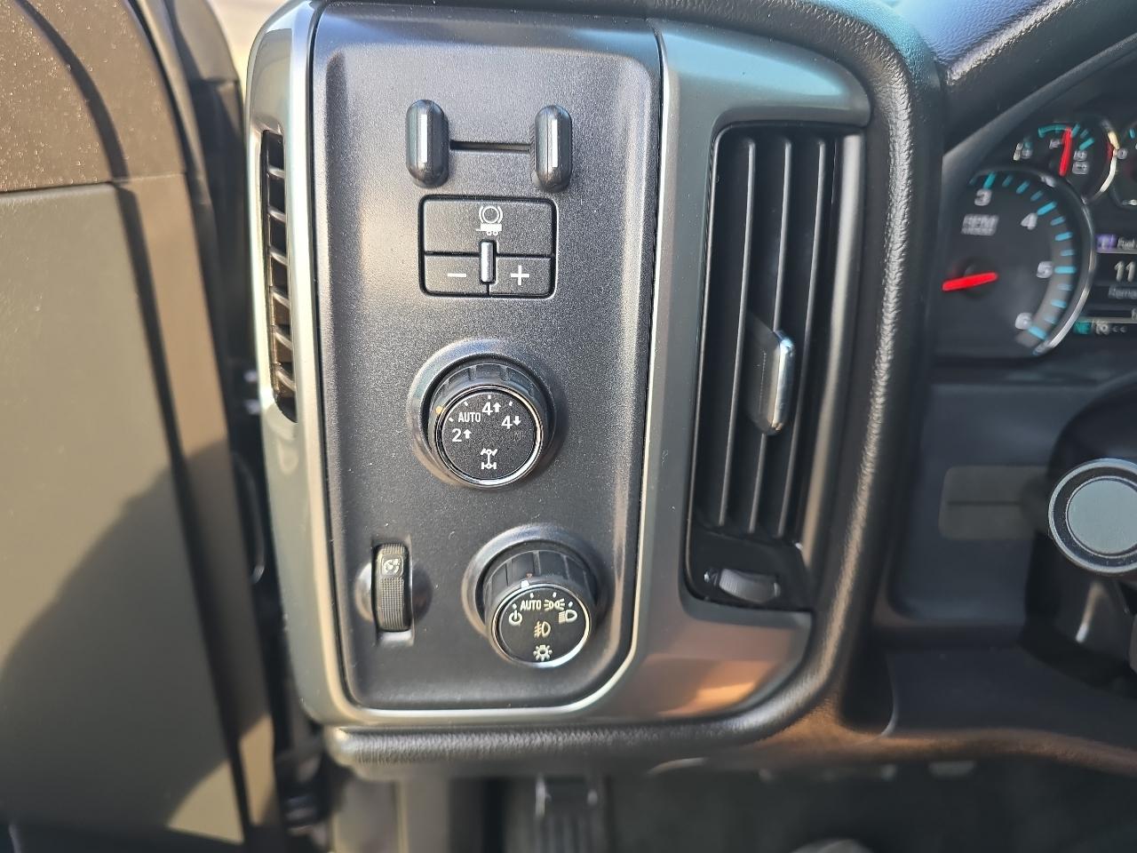 Chevrolet Silverado 1500 LT Double Cab 4WD 2016