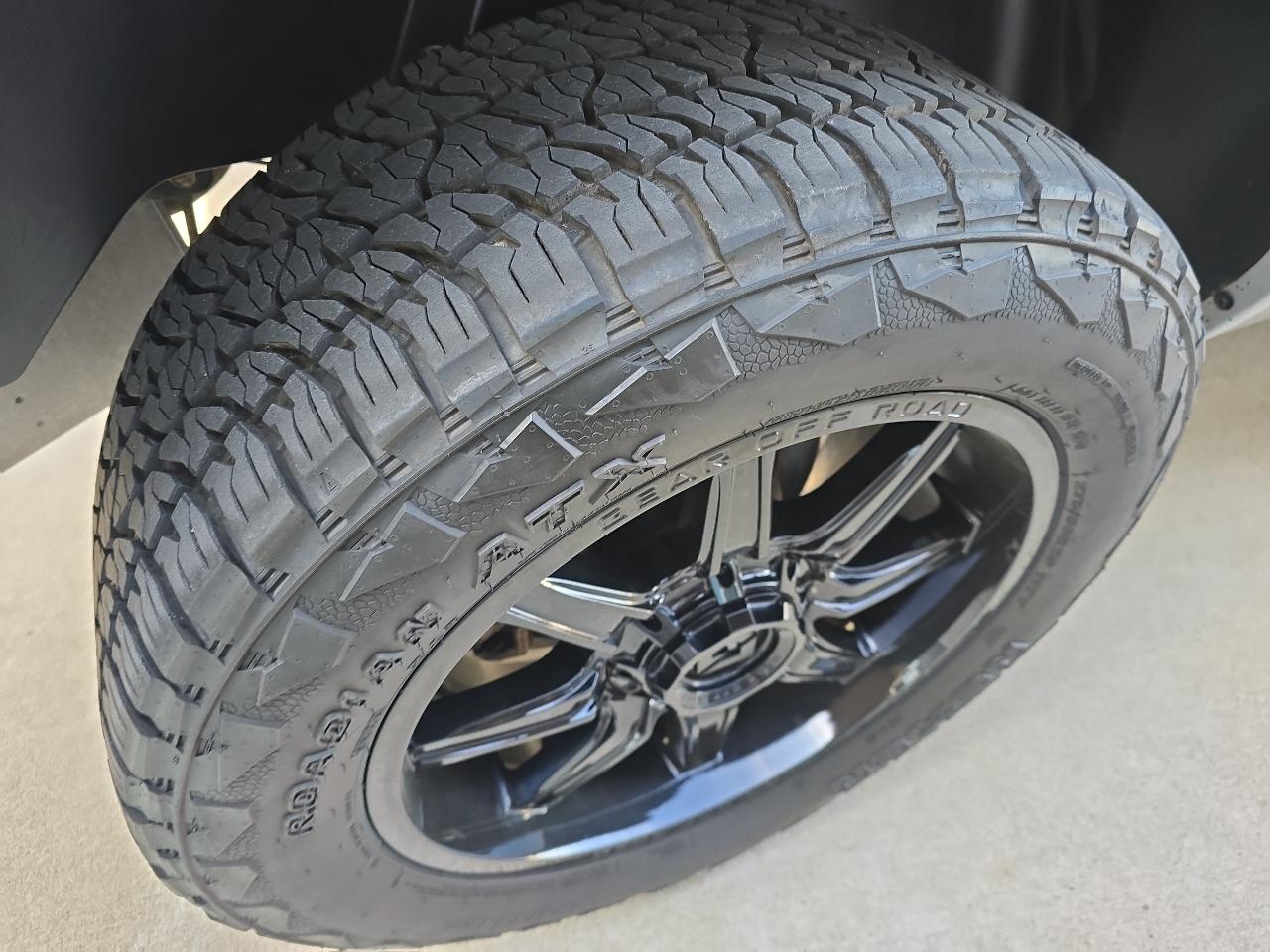 RAM 1500 Classic SLT 4x4 Crew Cab 6'4" Box 2019