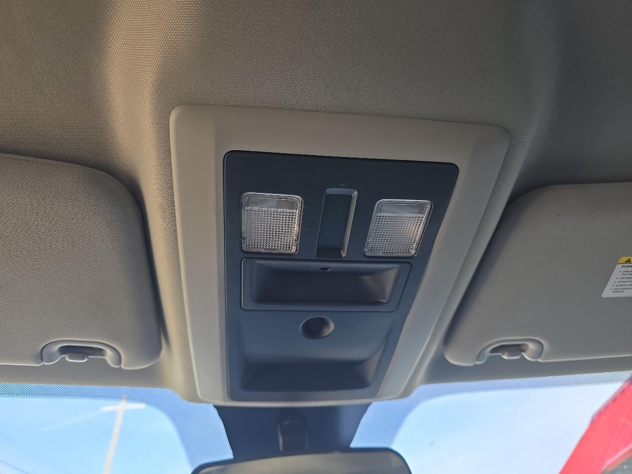 RAM 1500 Classic SLT 4x4 Crew Cab 6'4" Box 2019