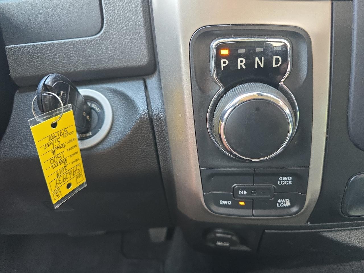 RAM 1500 Classic SLT 4x4 Crew Cab 6'4" Box 2019