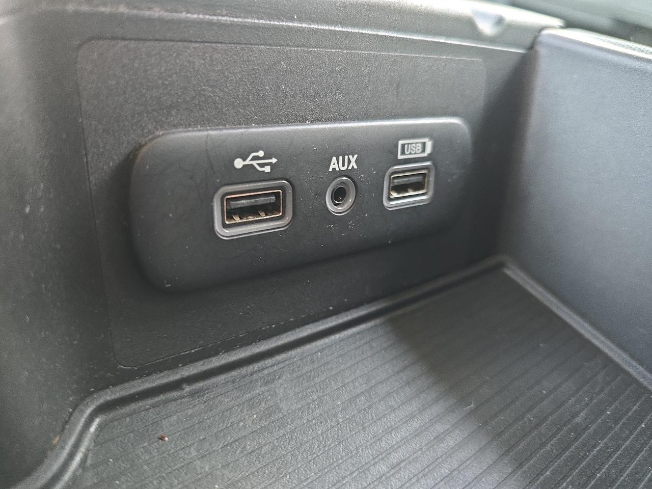 RAM 1500 Classic SLT 4x4 Crew Cab 6'4" Box 2019