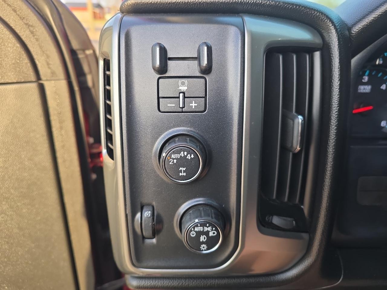 Chevrolet Silverado 1500 LT Crew Cab 4WD 2018