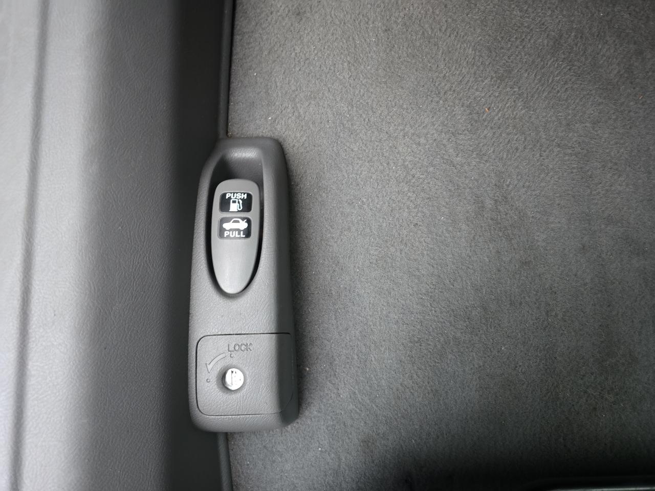 Honda Civic EX Coupe 5-Speed AT 2009