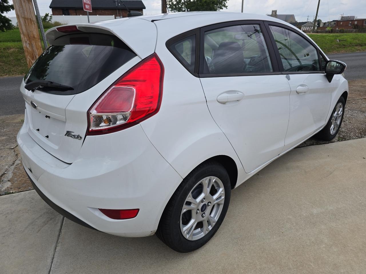 Ford Fiesta 5dr HB SE 2015