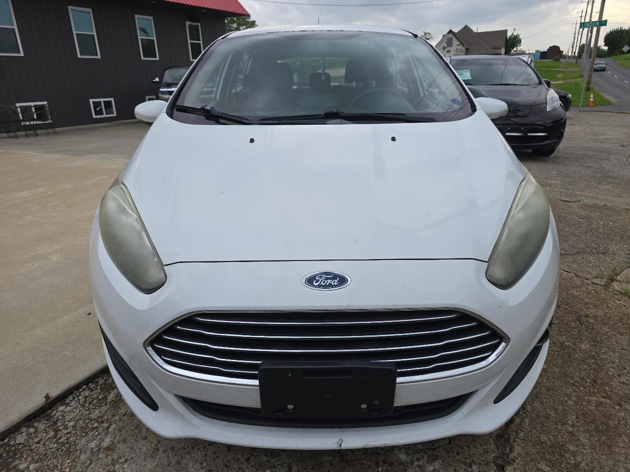 Ford Fiesta 5dr HB SE 2015