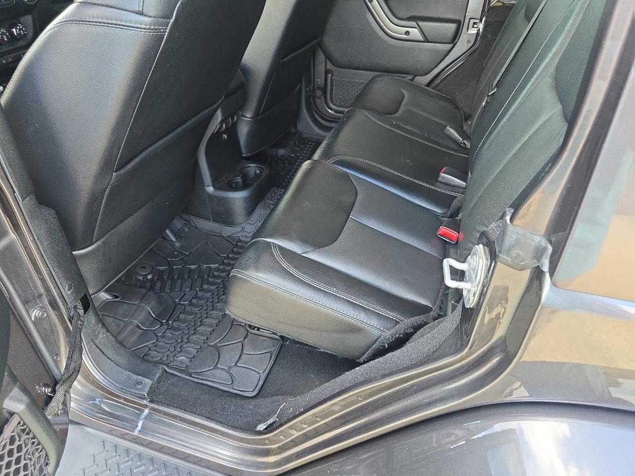 Jeep Wrangler JK Unlimited Sahara 4WD 2018