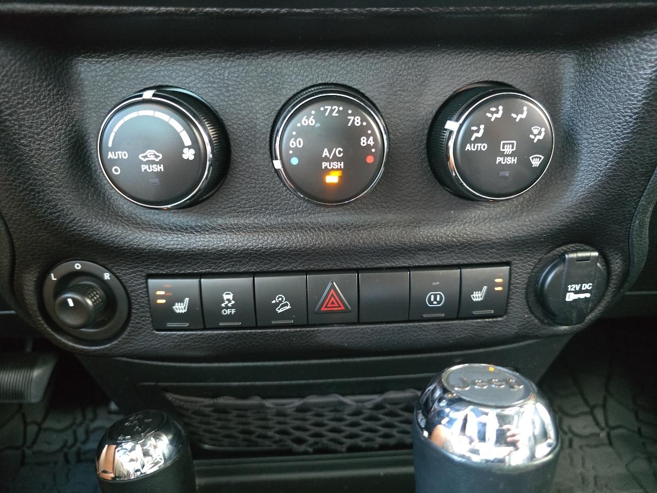 Jeep Wrangler JK Unlimited Sahara 4WD 2018