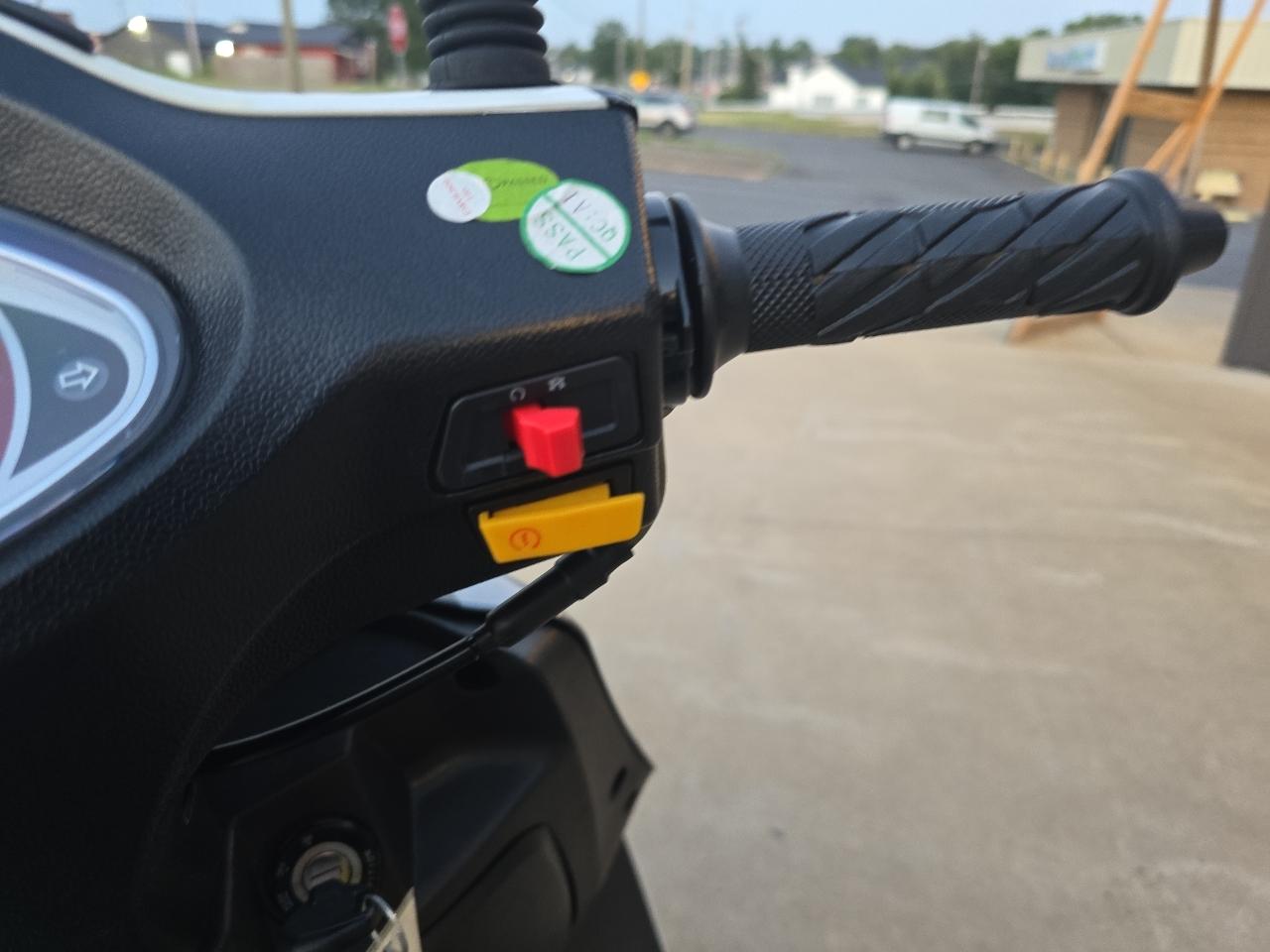 Wolf Brand Scooters EX-150  2026