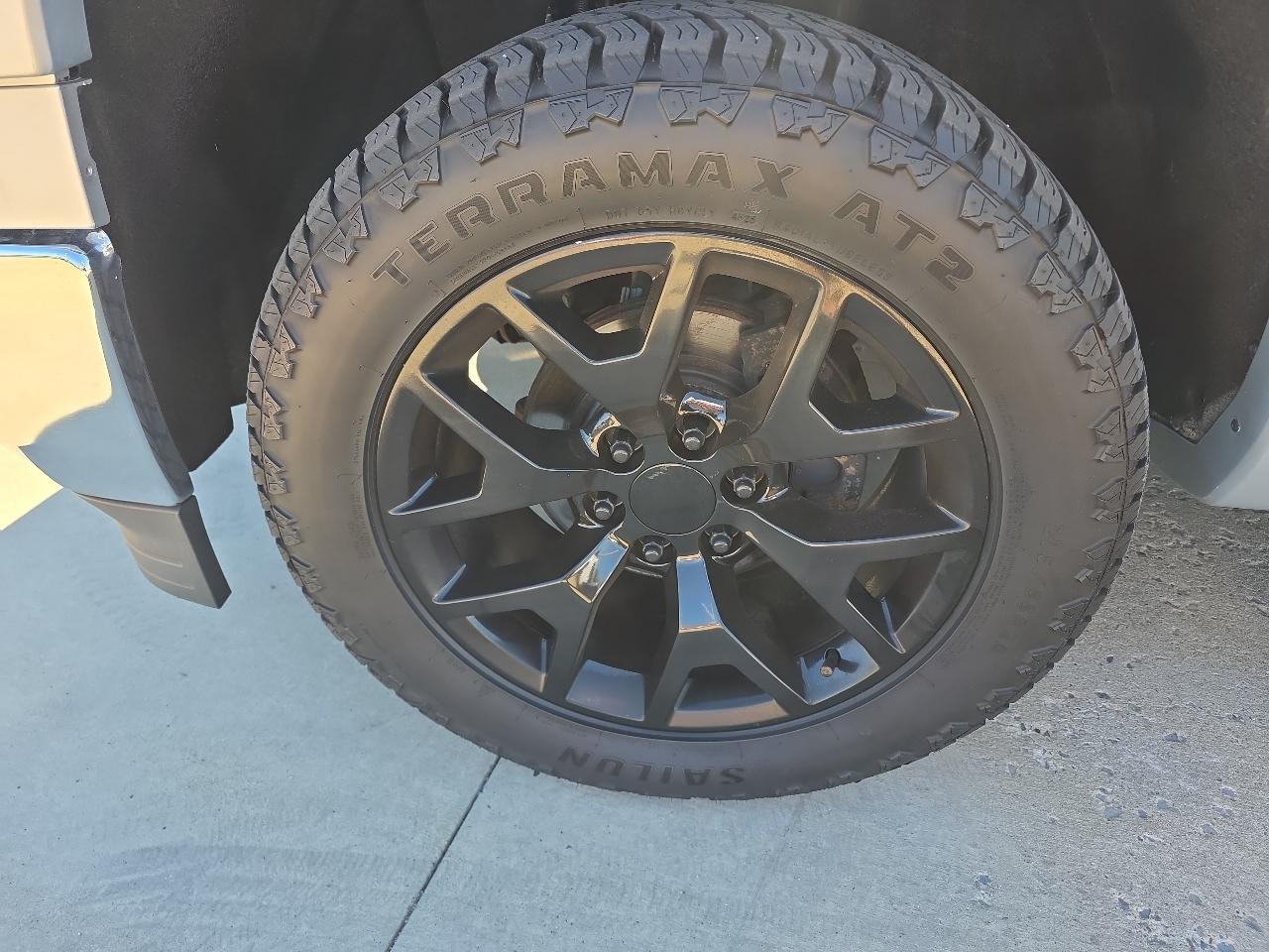 Chevrolet Silverado 1500 LT Crew Cab Long Box 4WD 2015