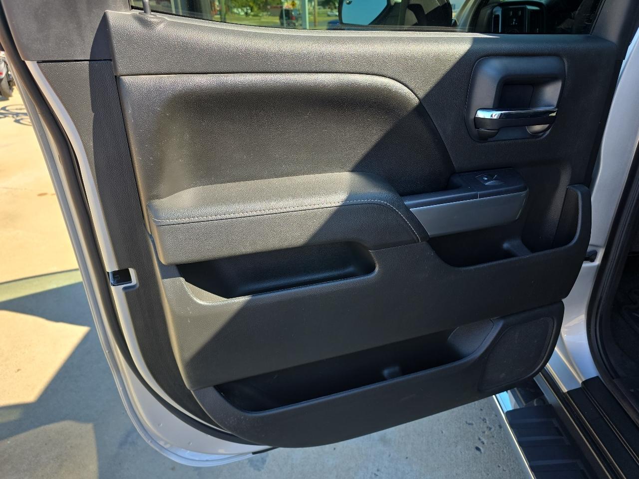 Chevrolet Silverado 1500 LT Crew Cab Long Box 4WD 2015