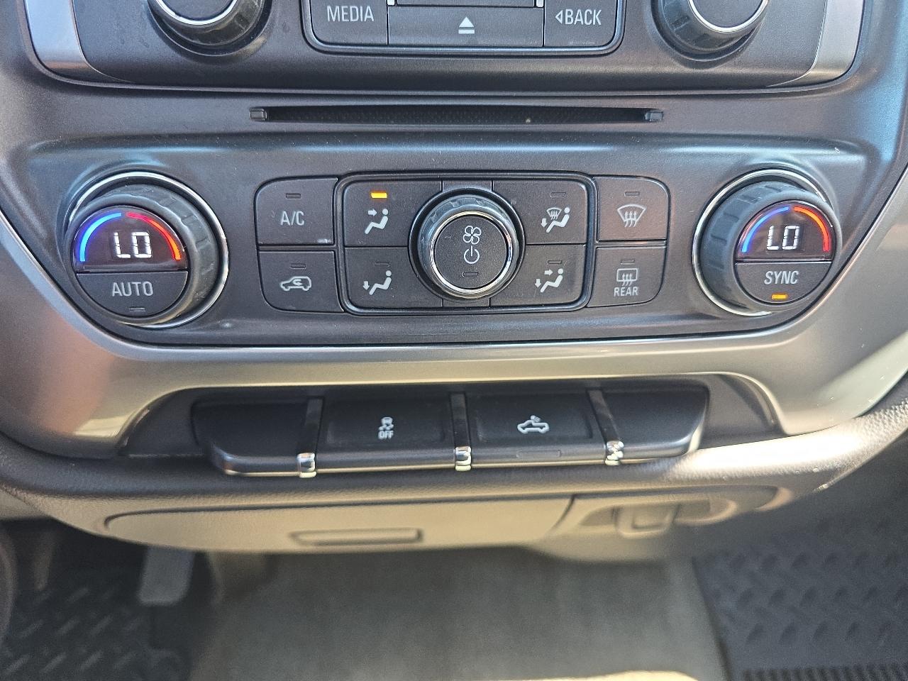 Chevrolet Silverado 1500 LT Crew Cab Long Box 4WD 2015