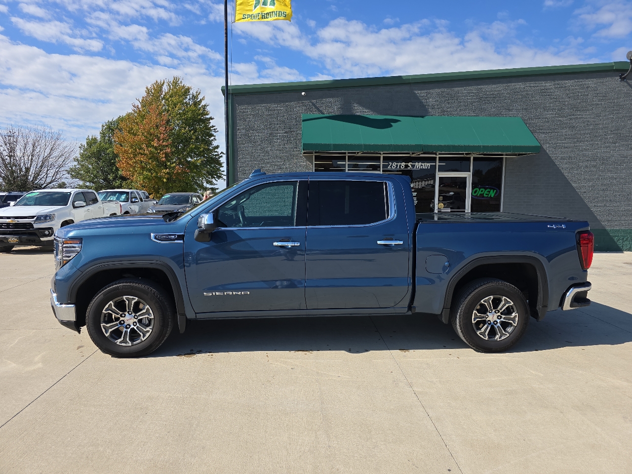 2024 Gmc Sierra 1500 SLT photo 2