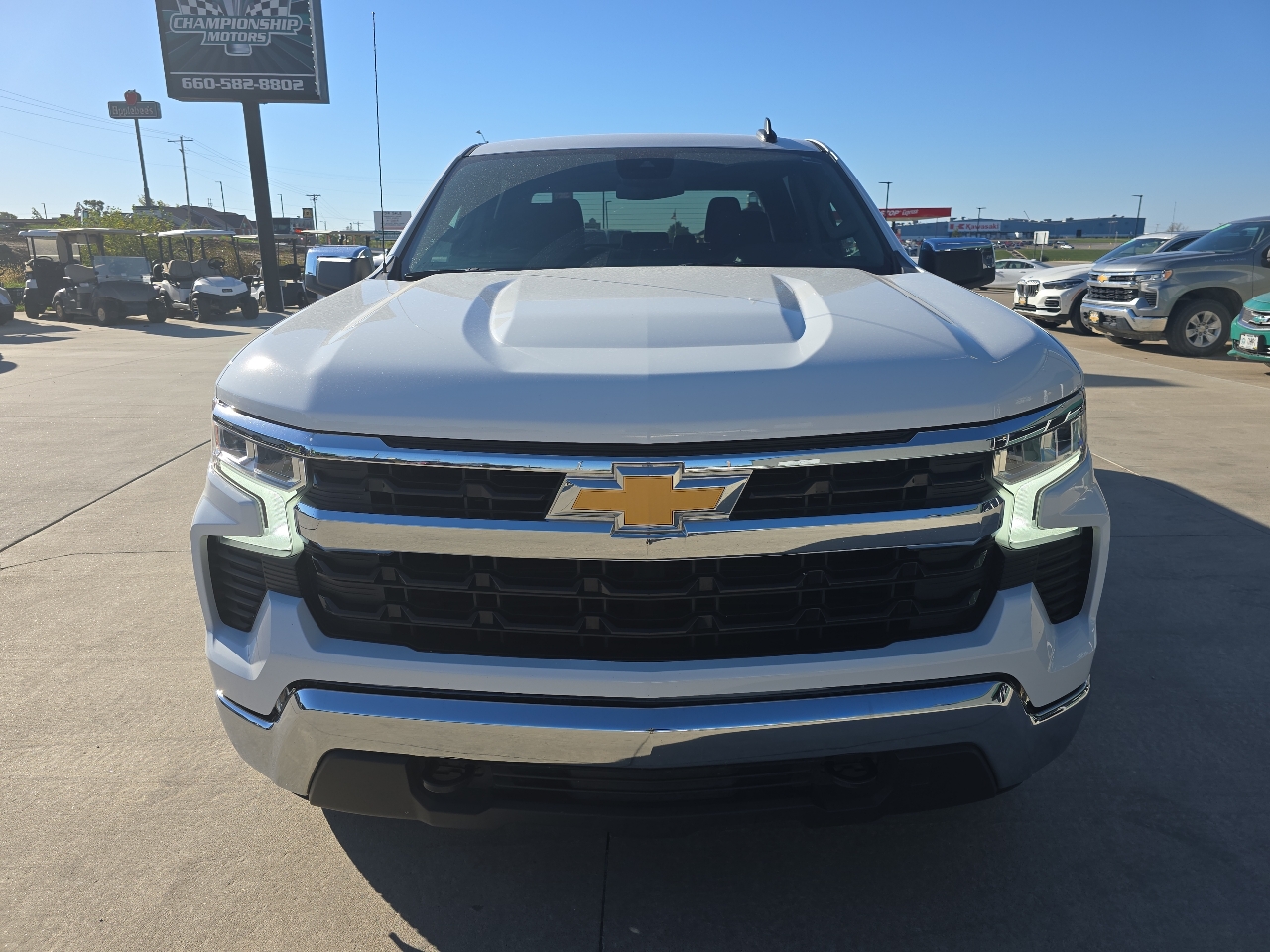 Chevrolet Silverado 1500 4WD Crew Cab 147" LT w/1LT 2023