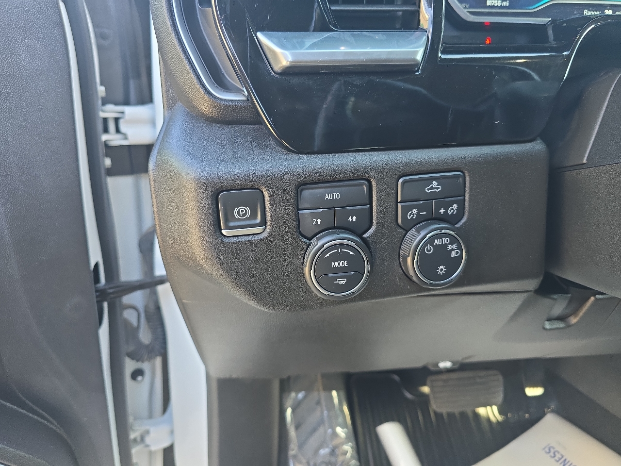 Chevrolet Silverado 1500 4WD Crew Cab 147" LT w/1LT 2023