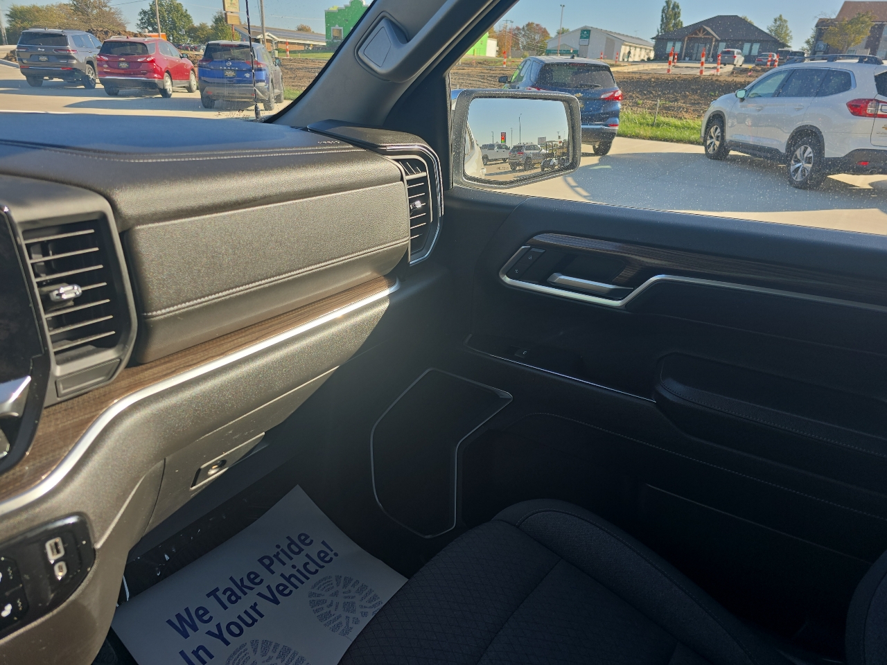 Chevrolet Silverado 1500 4WD Crew Cab 147" LT w/1LT 2023