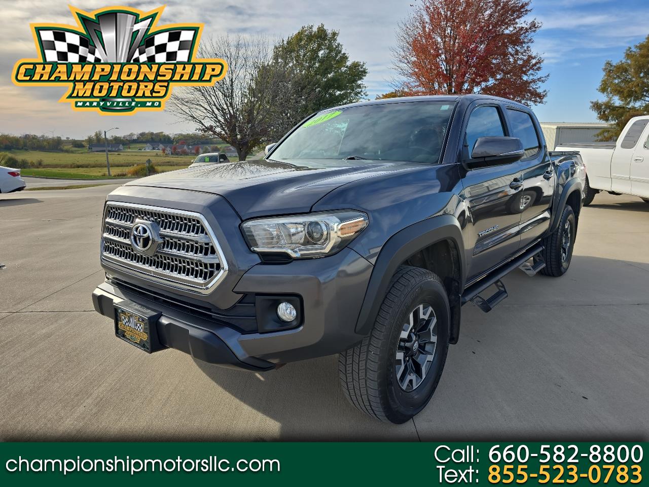2017 Toyota Tacoma TRD Off Road Double Cab 5' Bed V6 4x4 MT (Natl)