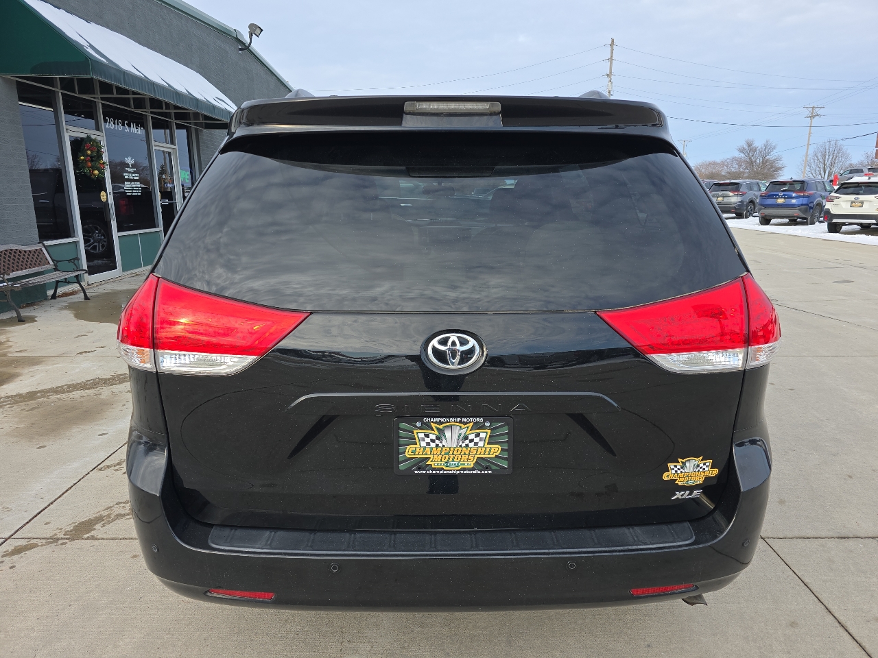 Toyota Sienna 5dr 7-Pass Van V6 XLE AAS FWD (Natl) 2014