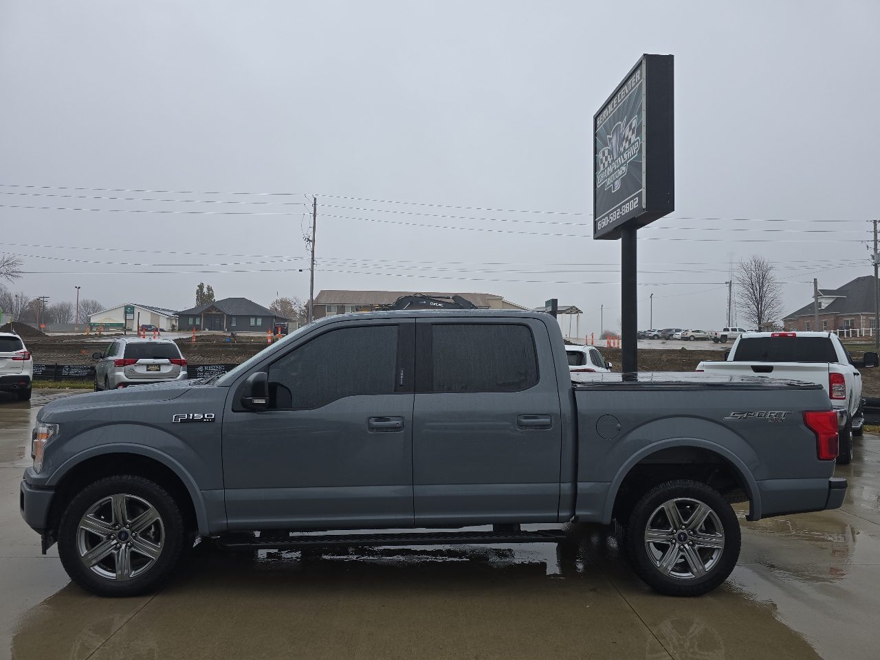 2019 Ford F-150 XLT photo 2