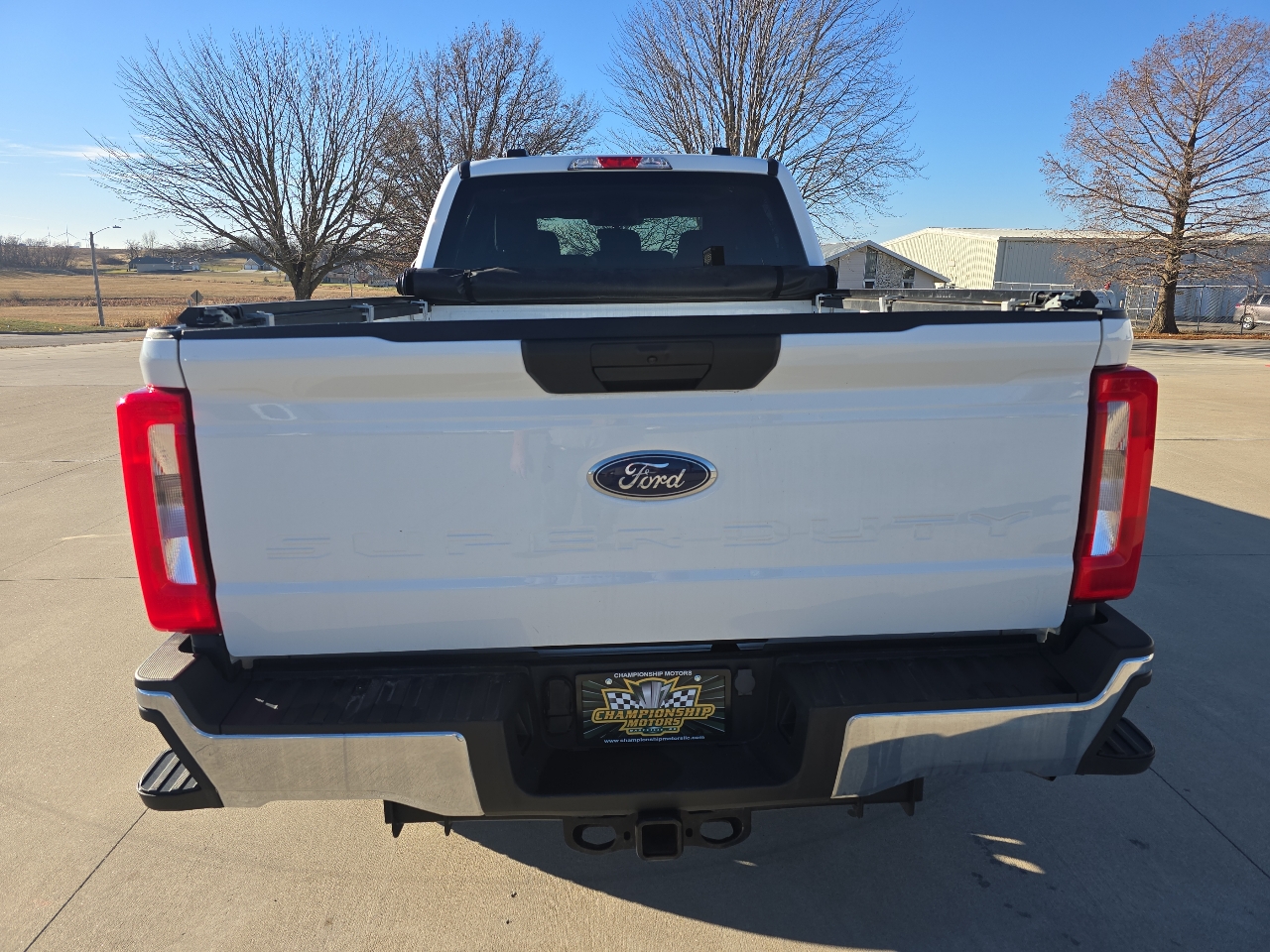 Ford Super Duty F-350 SRW XLT 4WD Crew Cab 6.75' Box 2023