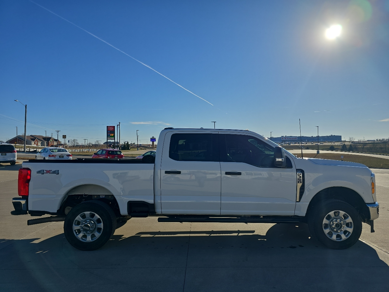 Ford Super Duty F-350 SRW XLT 4WD Crew Cab 6.75' Box 2023