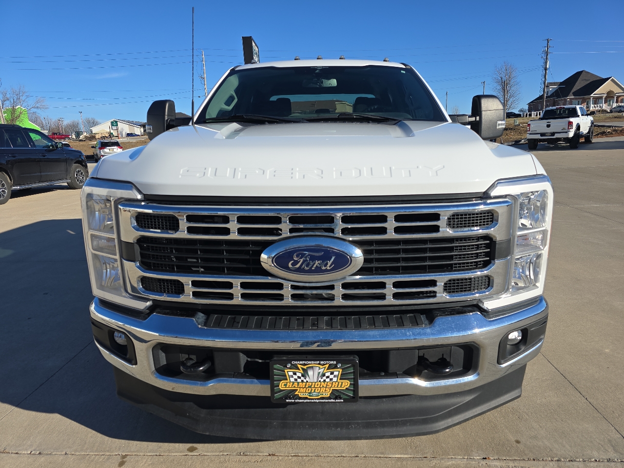 Ford Super Duty F-350 SRW XLT 4WD Crew Cab 6.75' Box 2023