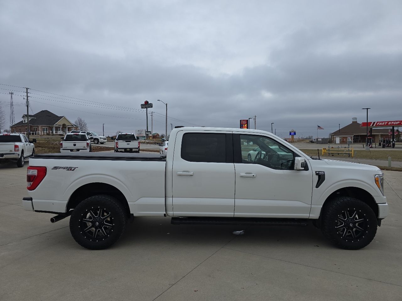 Ford F-150 Lariat 4WD SuperCrew 5.5' Box 2023