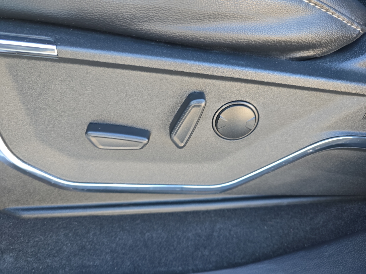 Ford F-150 Lariat 4WD SuperCrew 5.5' Box 2023