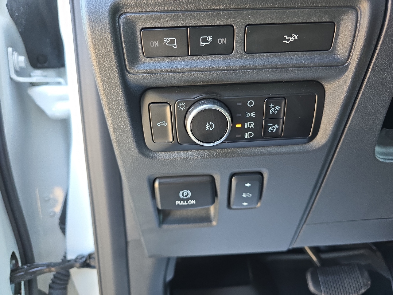 Ford F-150 Lariat 4WD SuperCrew 5.5' Box 2023