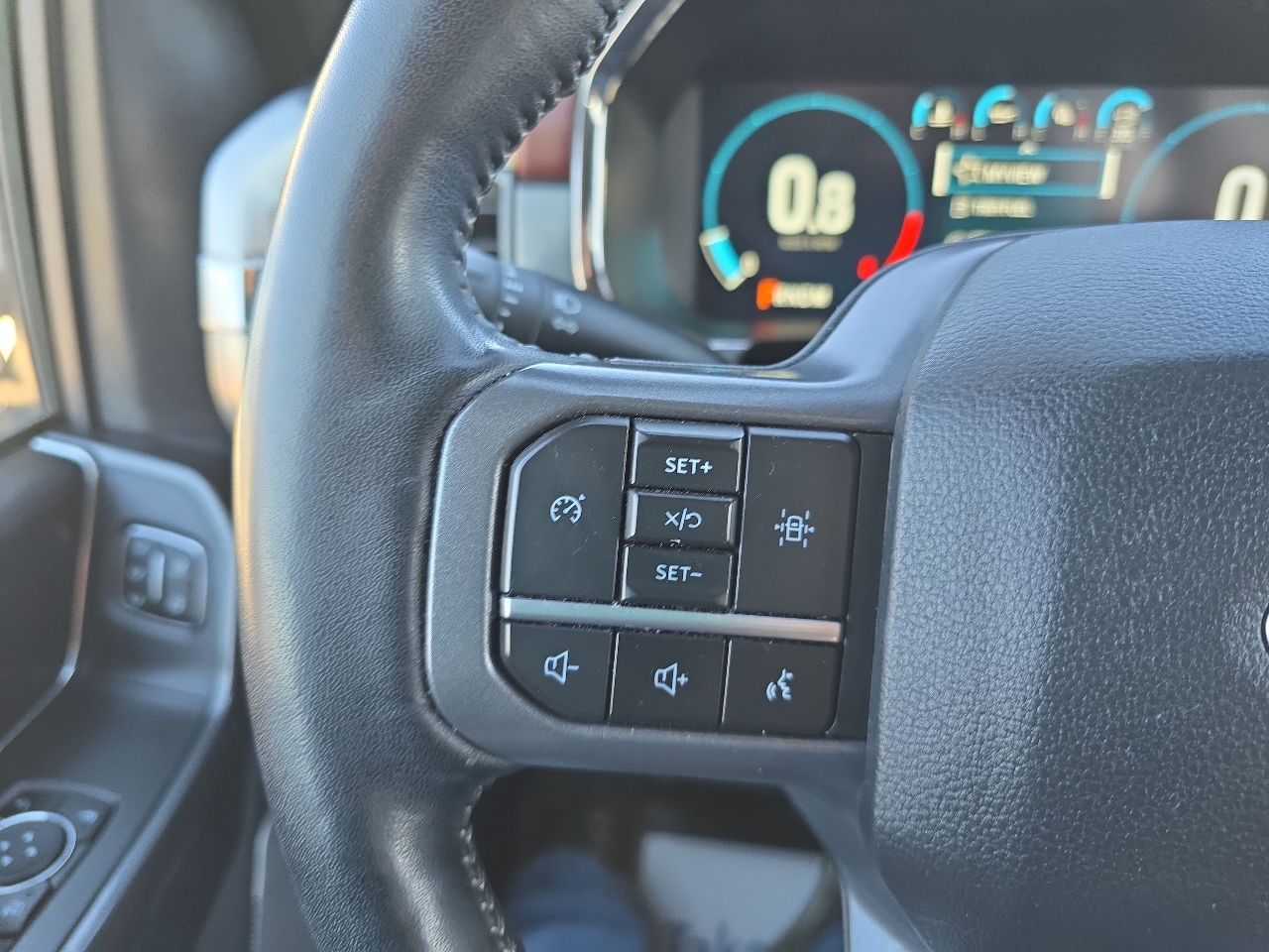 Ford F-150 Lariat 4WD SuperCrew 5.5' Box 2023