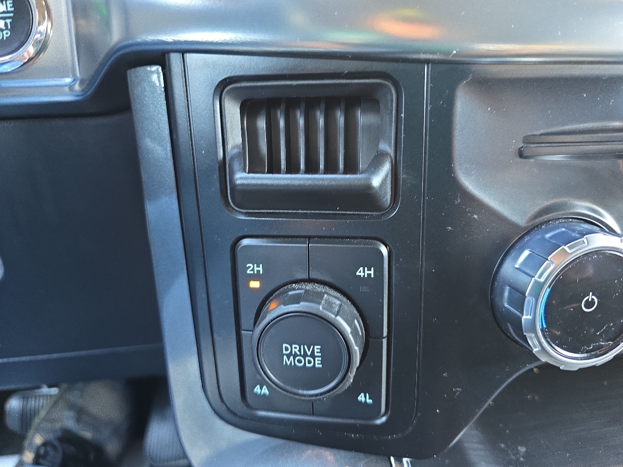 Ford F-150 Lariat 4WD SuperCrew 5.5' Box 2023