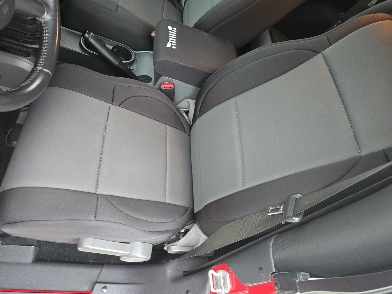 Jeep Wrangler 4WD 2dr Sport 2010