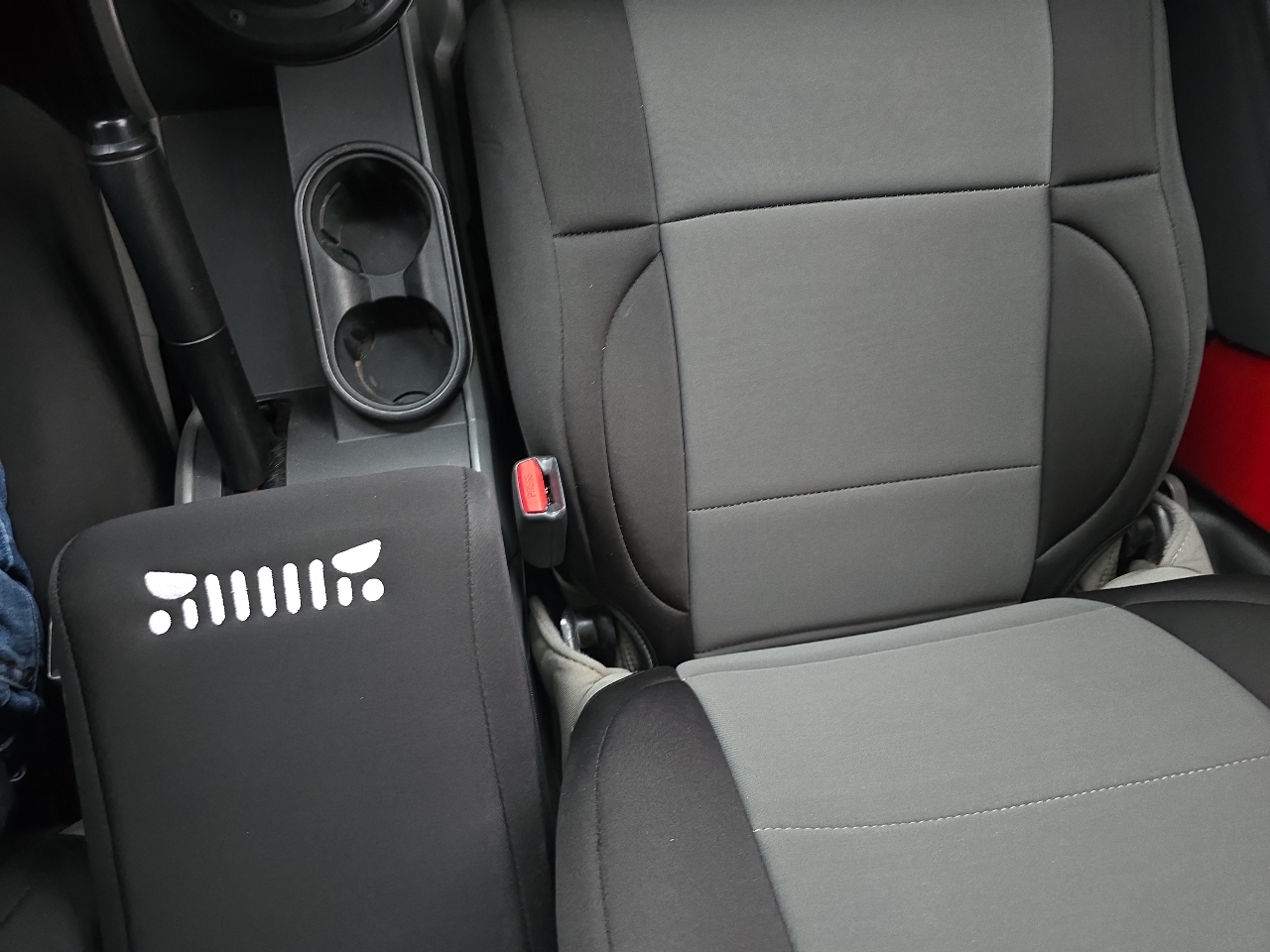 Jeep Wrangler 4WD 2dr Sport 2010