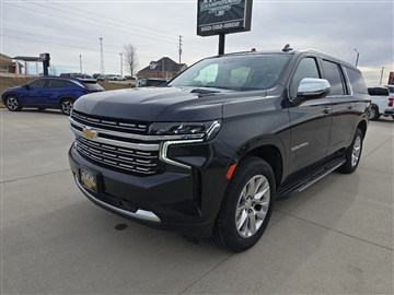 2023 Chevrolet Suburban 4WD 4dr Premier