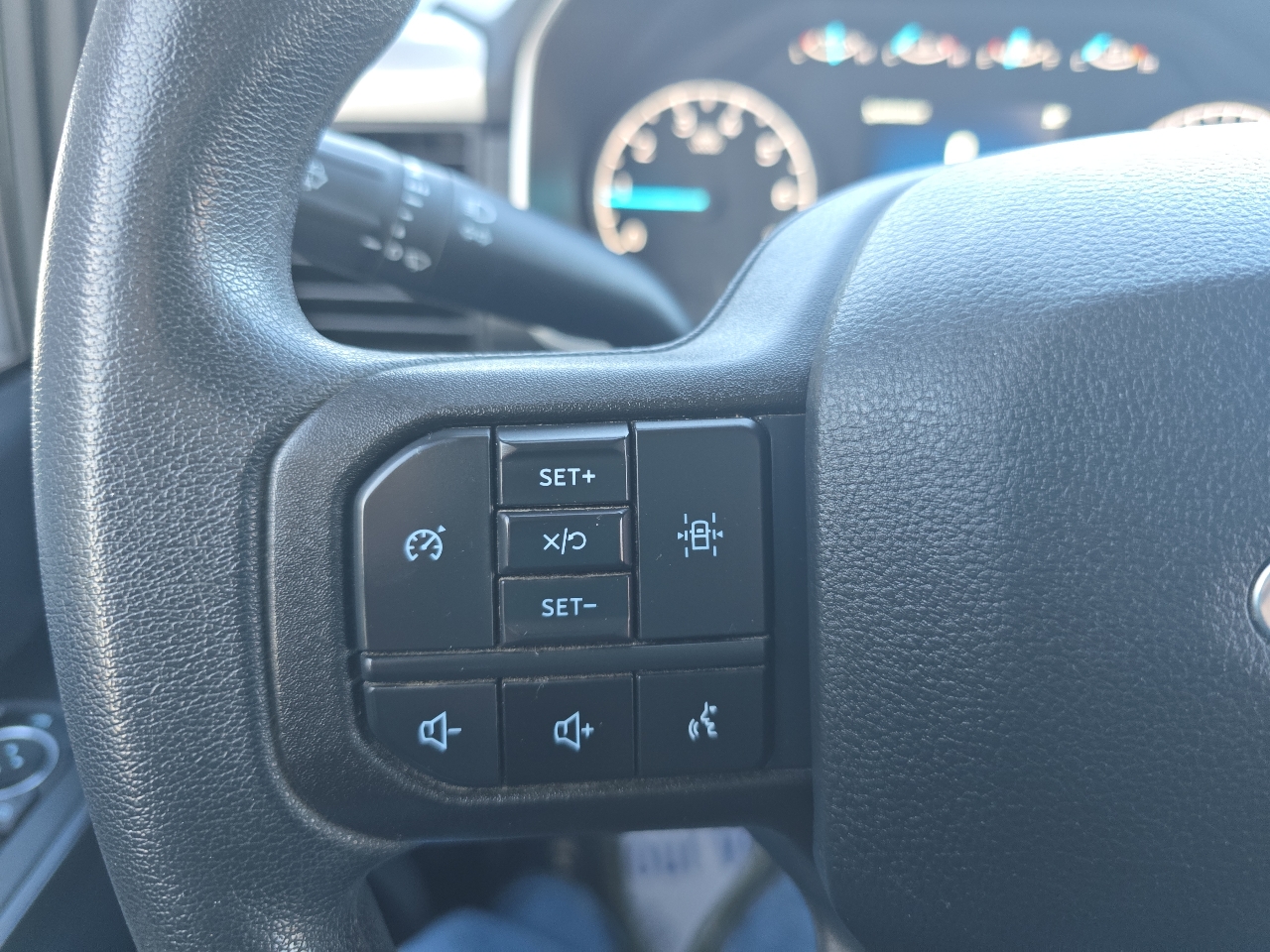 Ford F-150 XL SuperCab 6.5-ft. Bed 4WD 2023