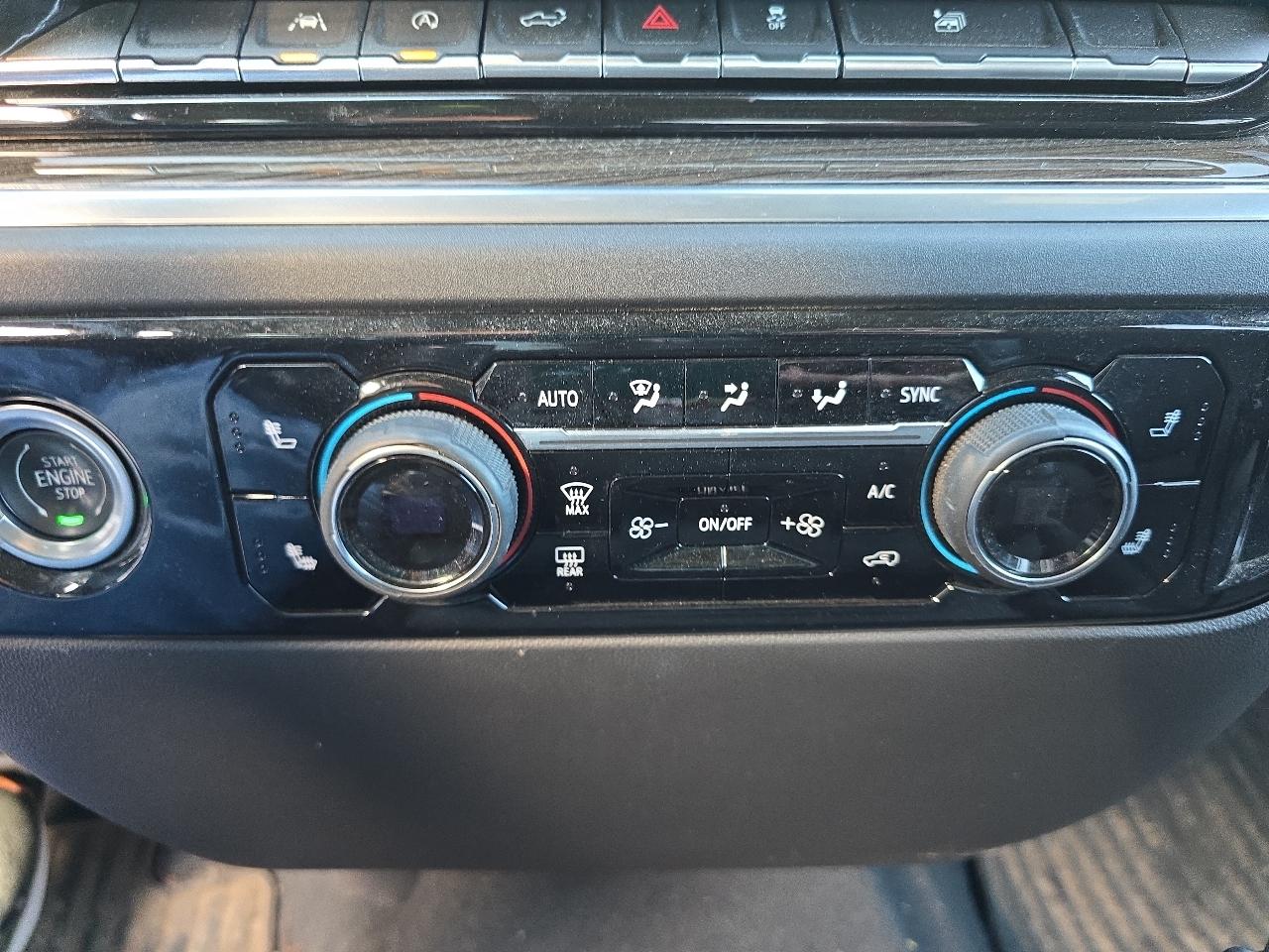 Chevrolet Silverado 1500 4WD Crew Cab 147" LT w/1LT 2022