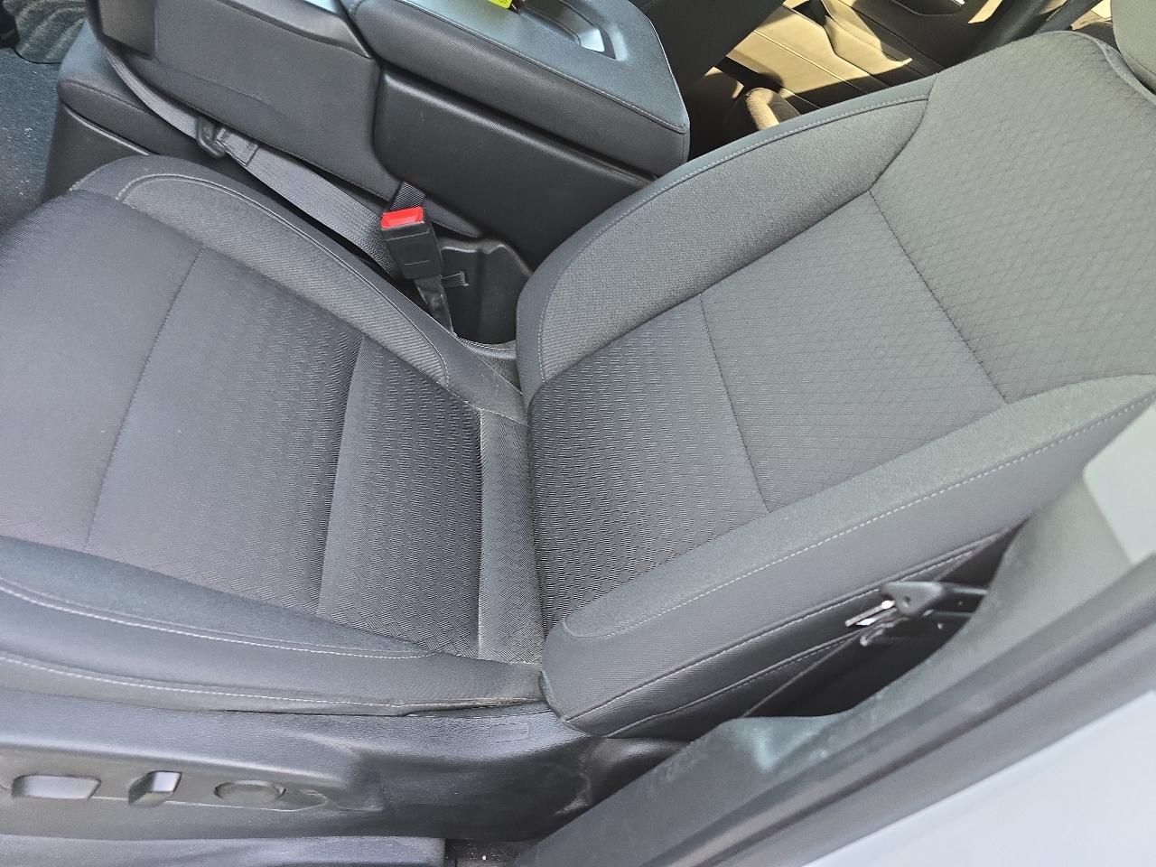 Chevrolet Silverado 1500 4WD Crew Cab 147" LT w/1LT 2022