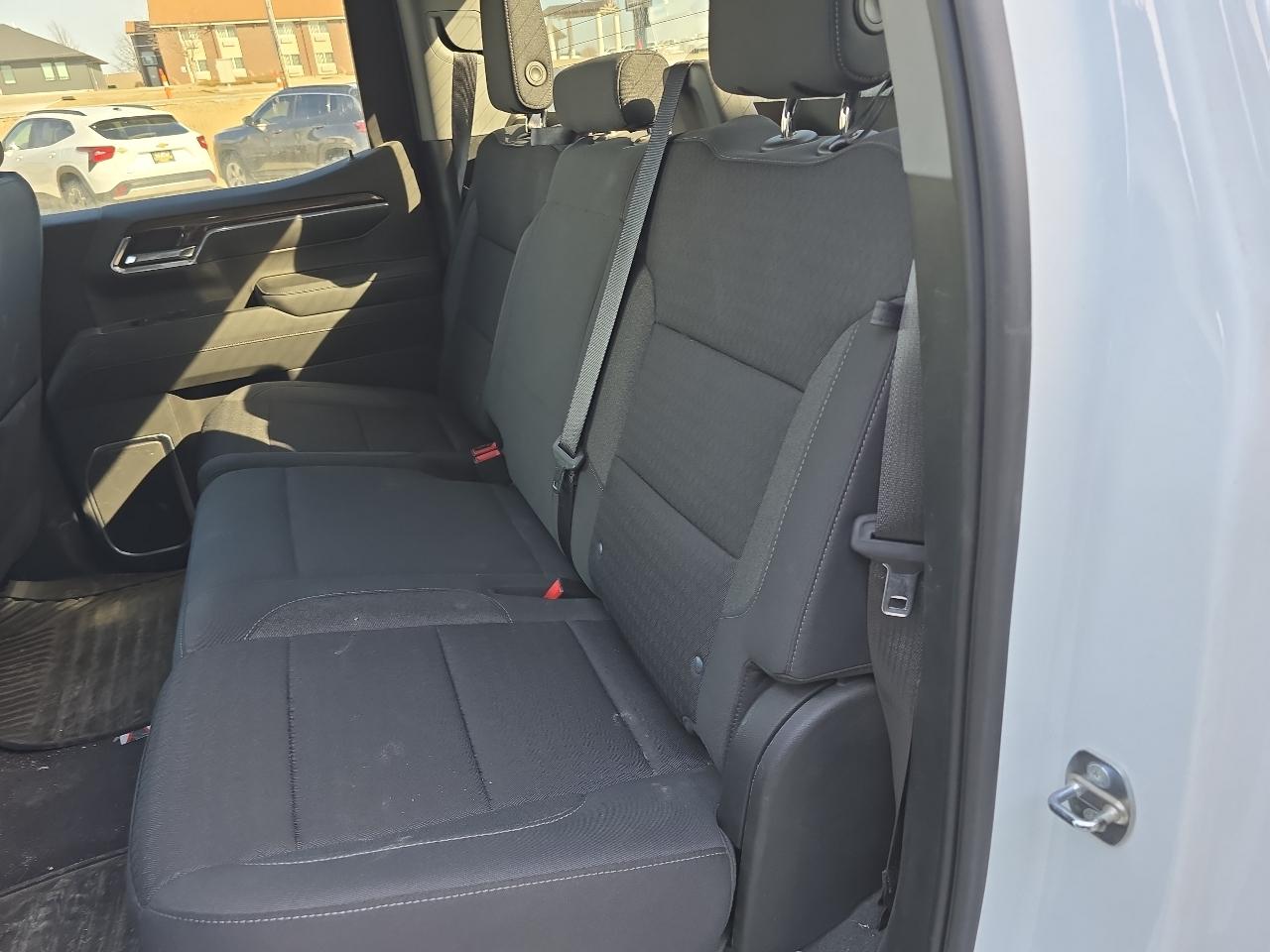 Chevrolet Silverado 1500 4WD Crew Cab 147" LT w/1LT 2022