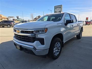 2022 Chevrolet Silverado 1500 4WD Crew Cab 147" LT w/1LT