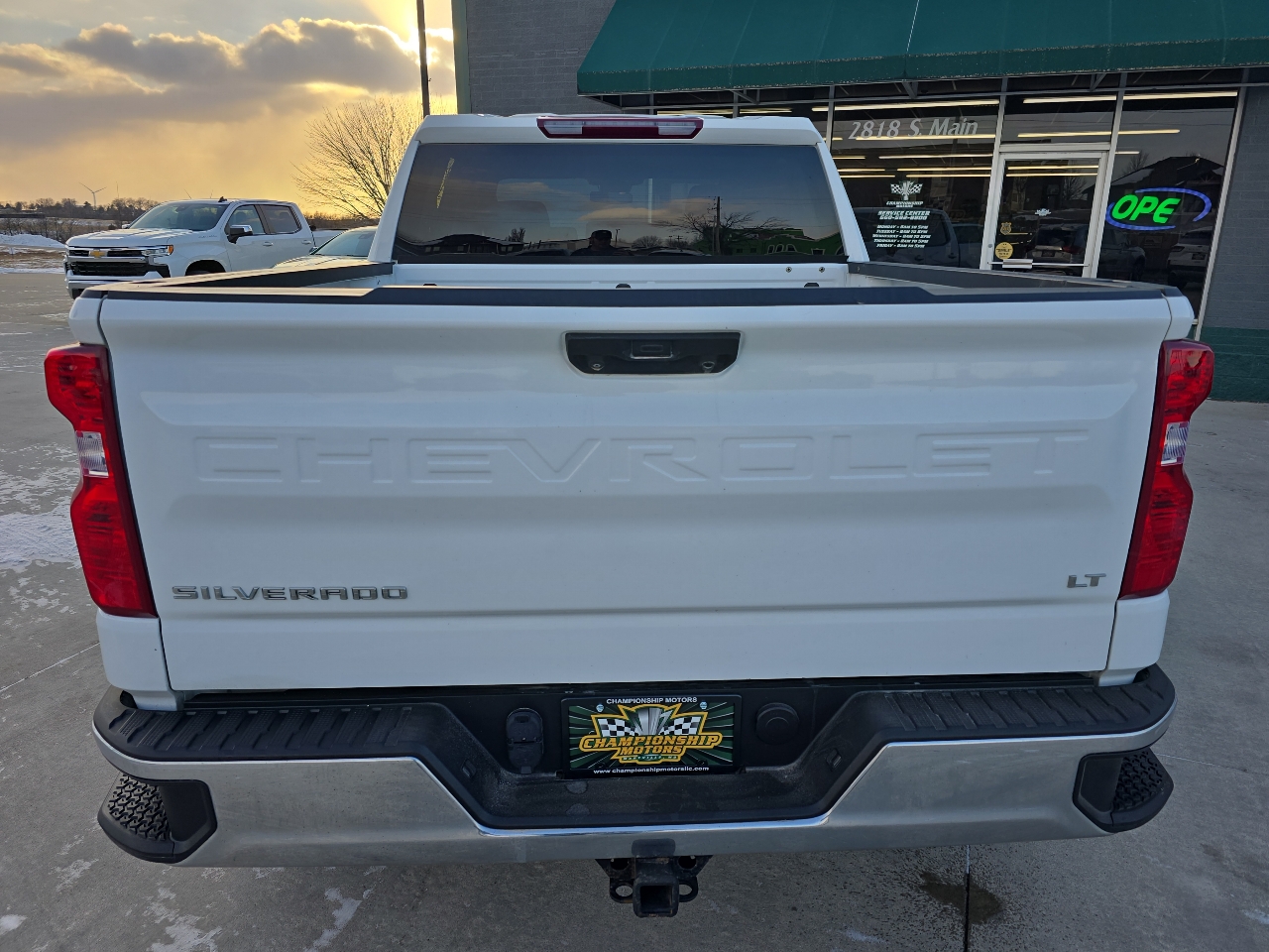 Chevrolet Silverado 1500 4WD Crew Cab 147" LT w/1LT 2022