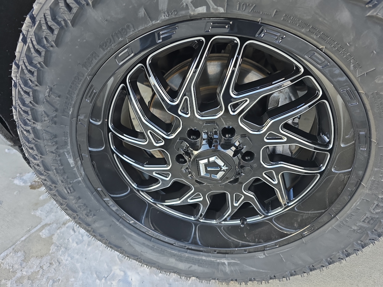 Chevrolet Silverado 1500 4WD Crew Cab 147" LT w/1LT 2022