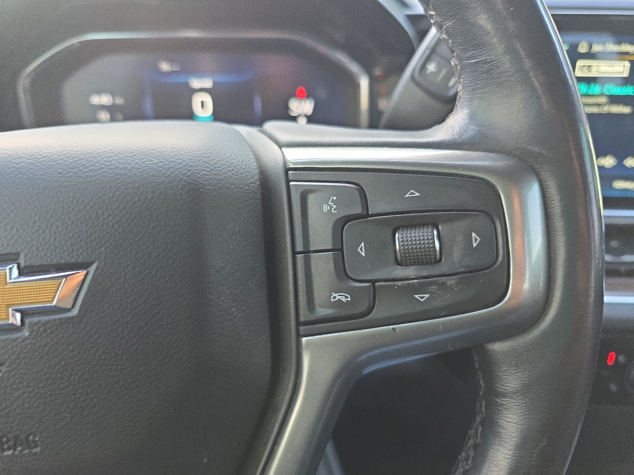 Chevrolet Silverado 1500 4WD Crew Cab 147" LT w/1LT 2022