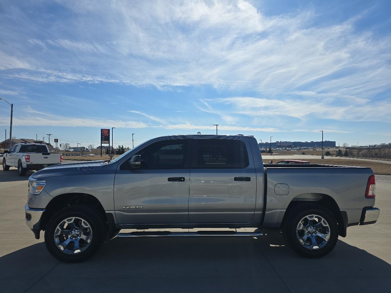 RAM 1500 Big Horn 4x4 Crew Cab 5'7" Box 2023