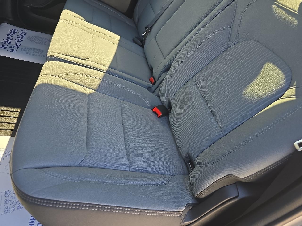 RAM 1500 Big Horn 4x4 Crew Cab 5'7" Box 2023