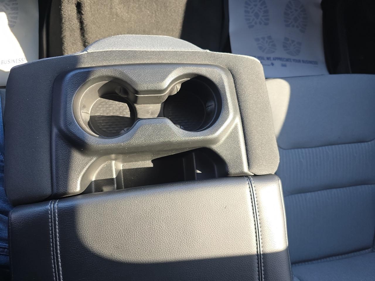 RAM 1500 Big Horn 4x4 Crew Cab 5'7" Box 2023