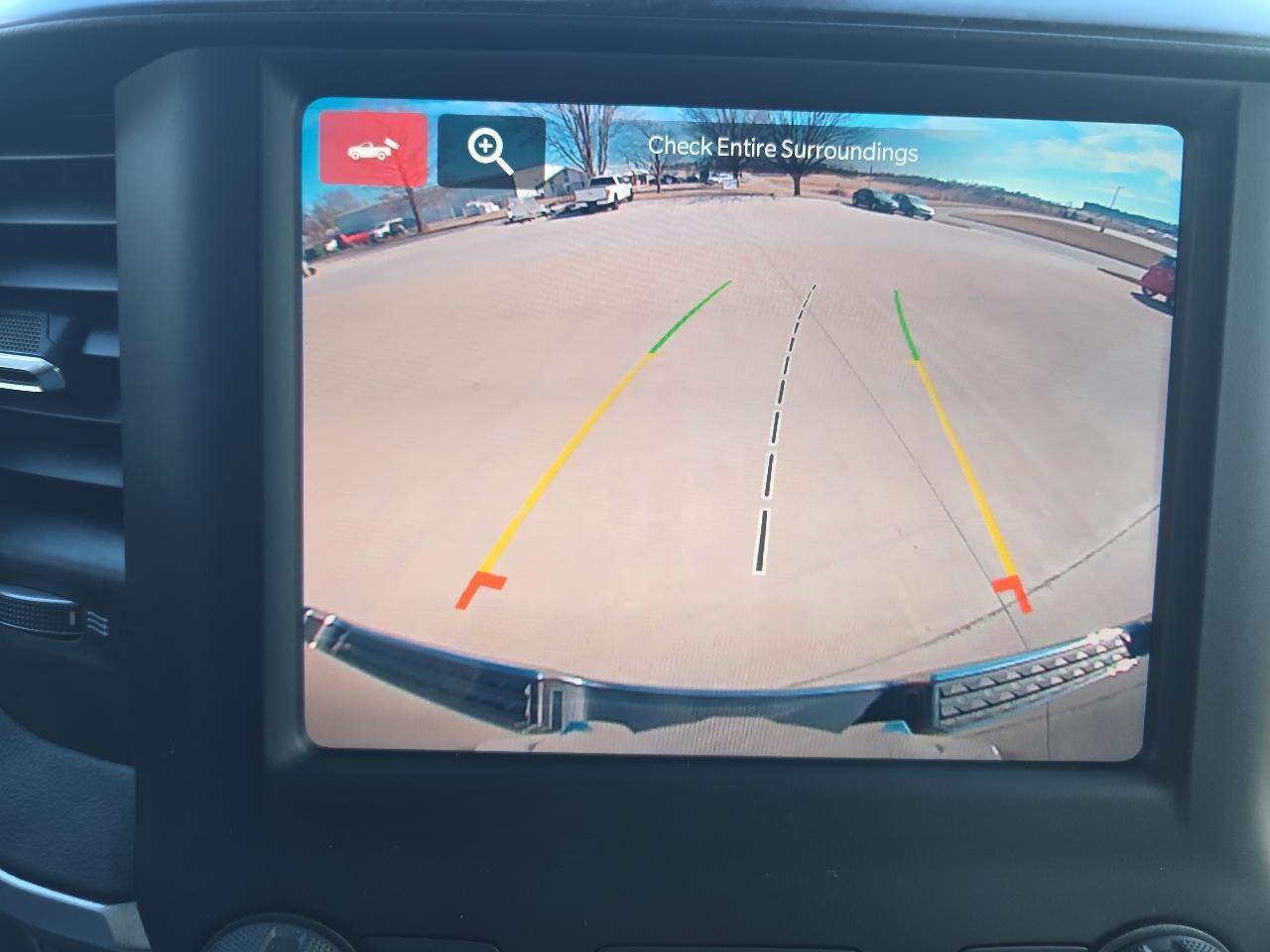 RAM 1500 Big Horn 4x4 Crew Cab 5'7" Box 2023