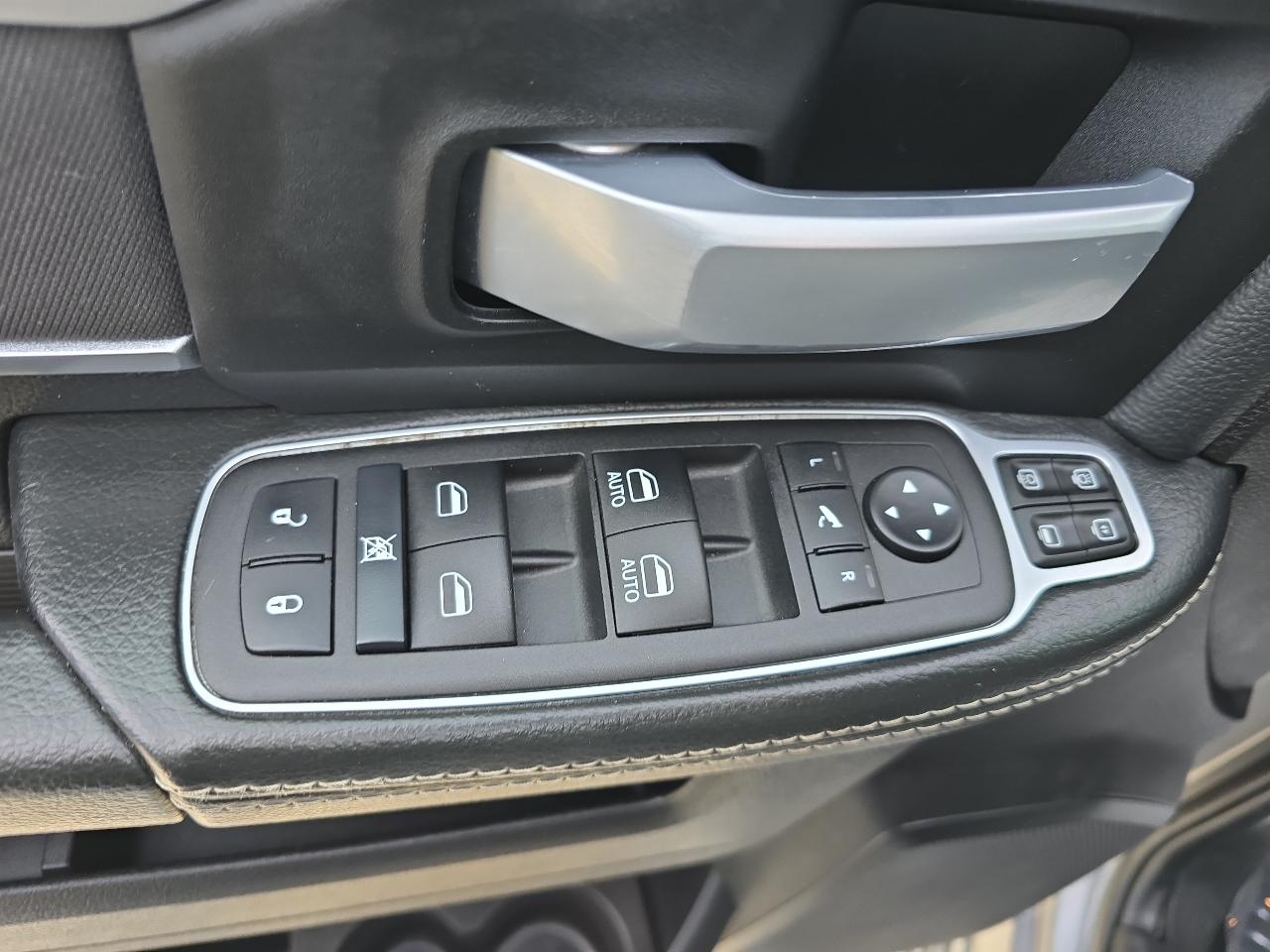 RAM 2500 Big Horn 4x4 Crew Cab 6'4" Box 2024