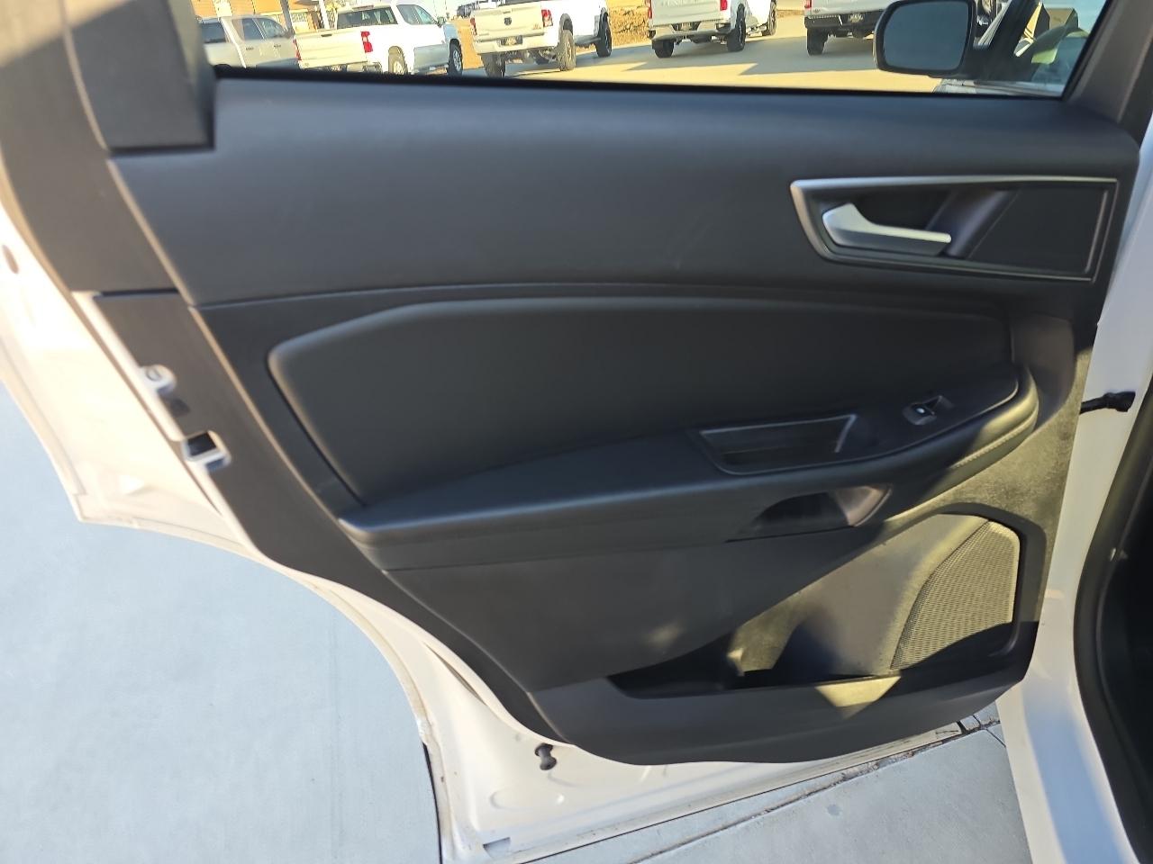 Ford Edge SE AWD 2021